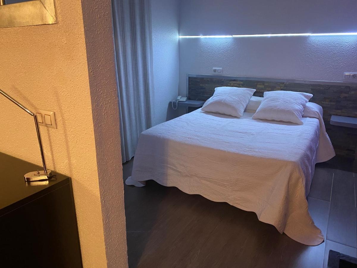 Hotel Folch Sant Julià de Lòria Exteriör bild