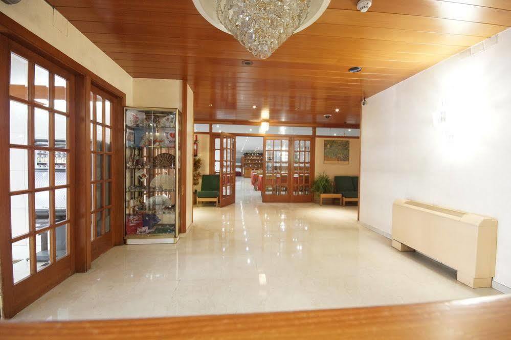 Hotel Folch Sant Julià de Lòria Exteriör bild
